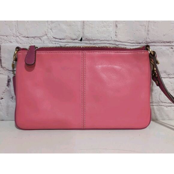COACH Wristlet Pink Leather Multi Triple Zipper and Pockets Clutch Large Wallet - Picture 4 of 13